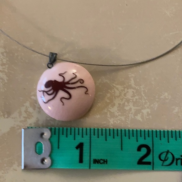 🐙 Ceramic octopus necklace - Picture 3 of 3